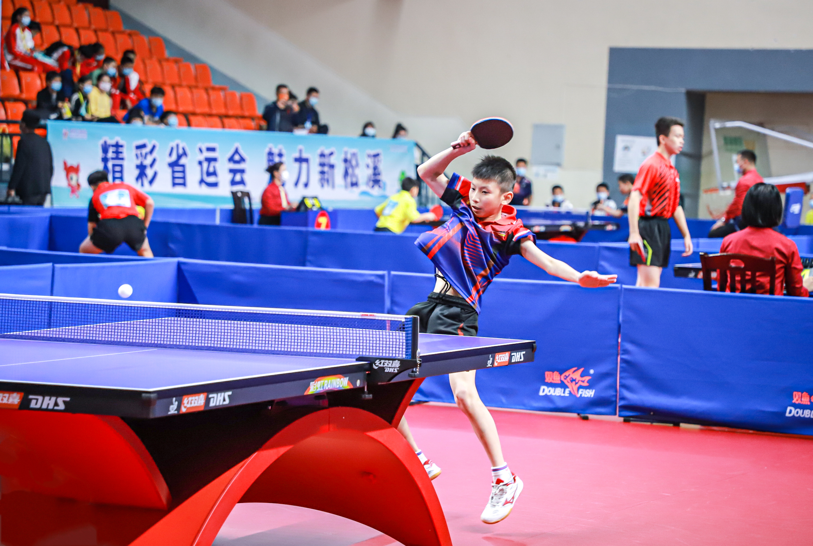 通過他的跑 通過他的跑